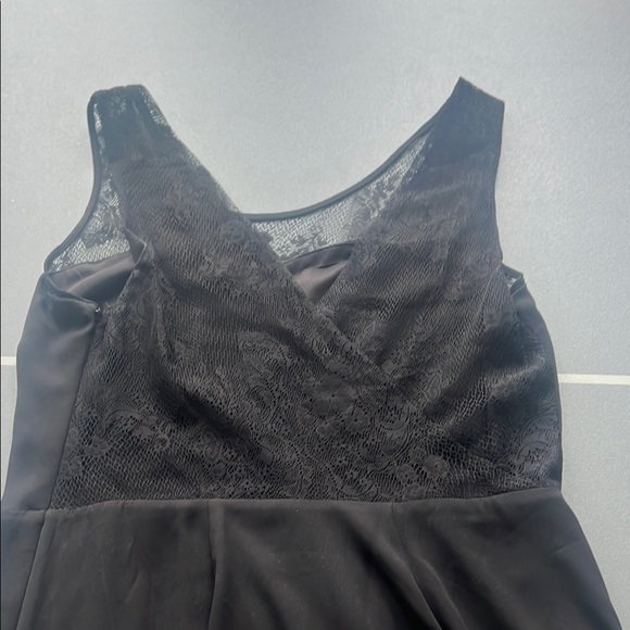 Chic Black Sleeveless Dress - Picture 4 of 5